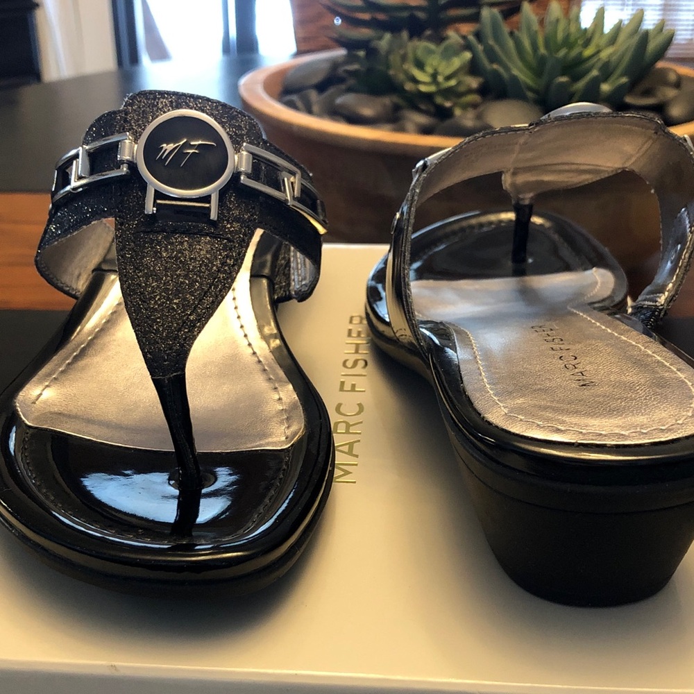 Marc Fisher 's Amina2, Black Multi Textured Sandals, Like New. 7.5. - Picture 6 of 12